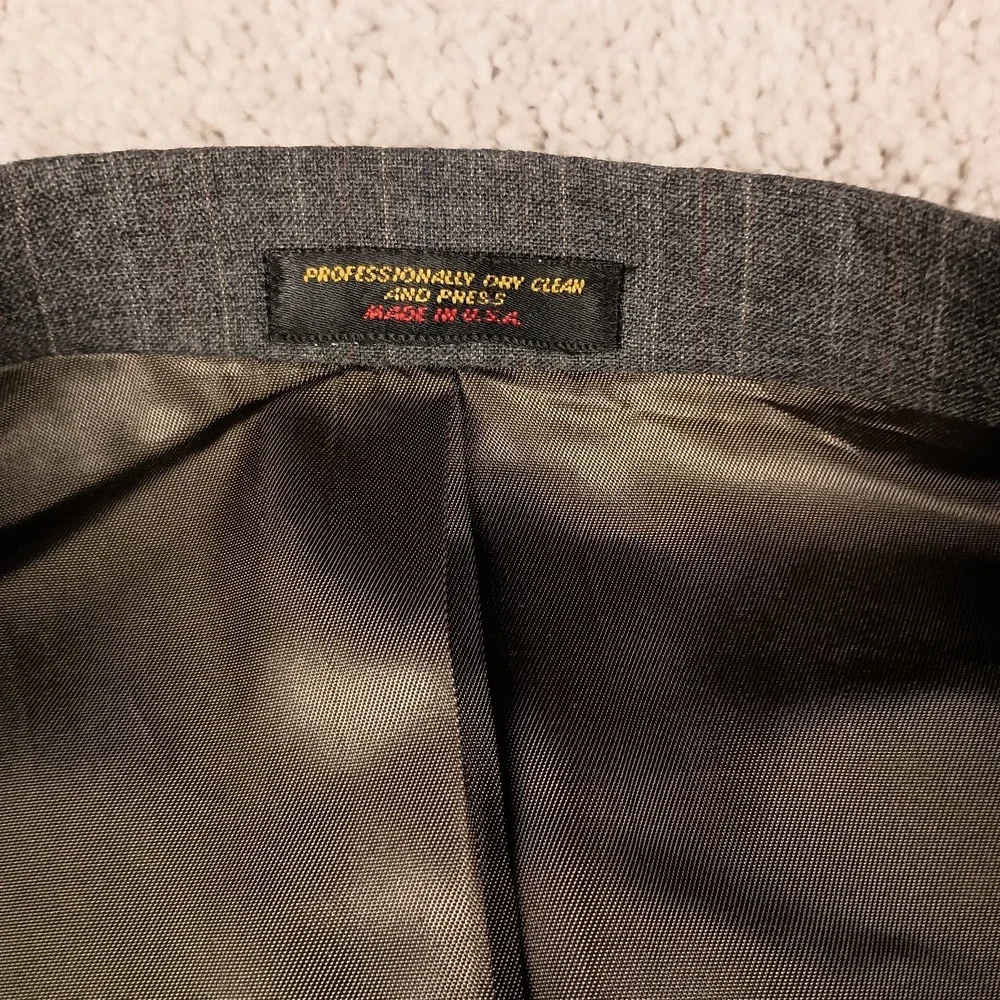 Vintage David Barry 42R 36x29 Men's Suit Grey 4 Color Pinstripe Wool Blend